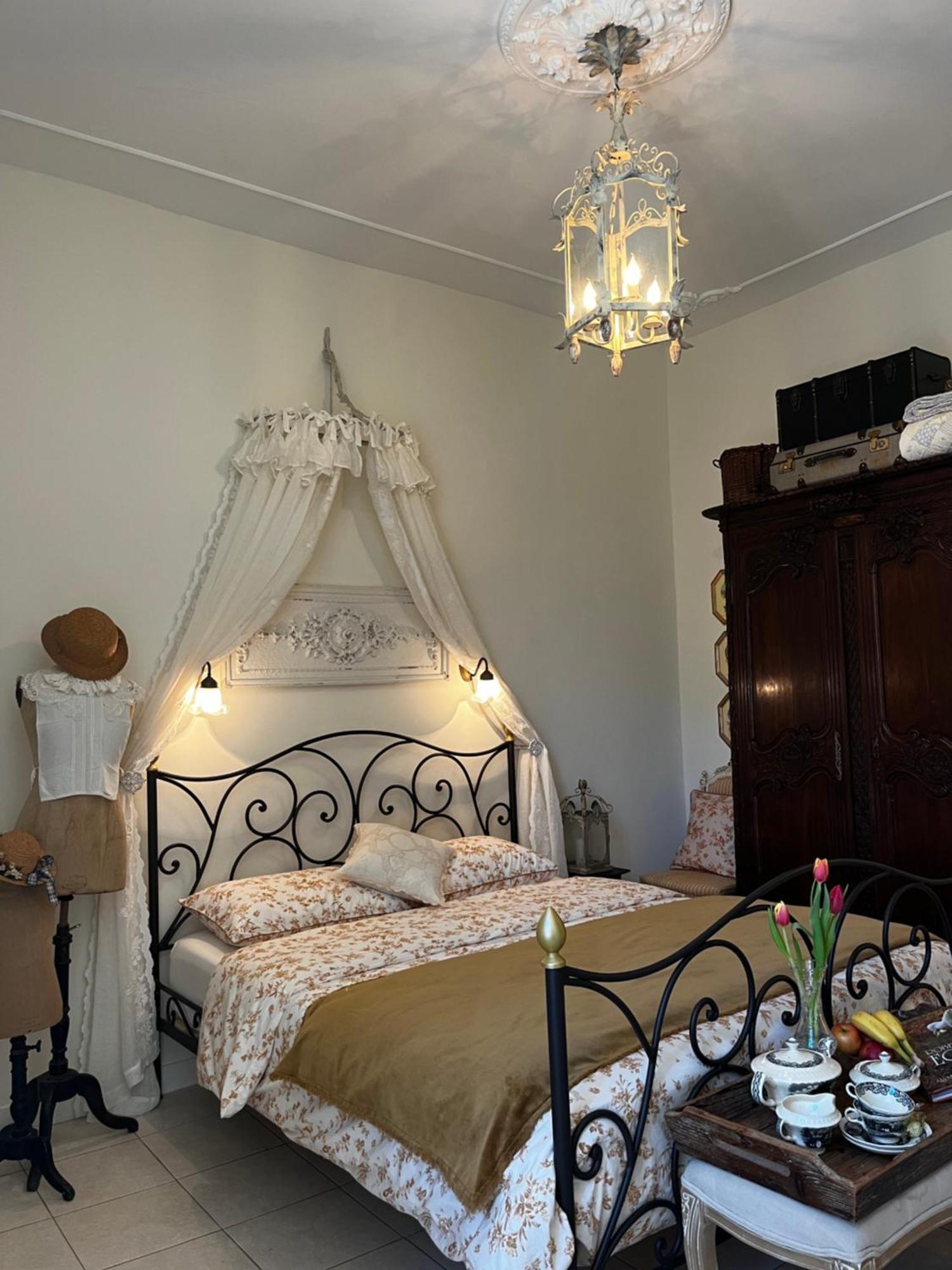 Le Bouquet Bleu Bed And Breakfast Siorac-en-Périgord Екстериор снимка